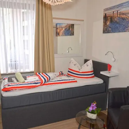 Zur Seerobbe 3*